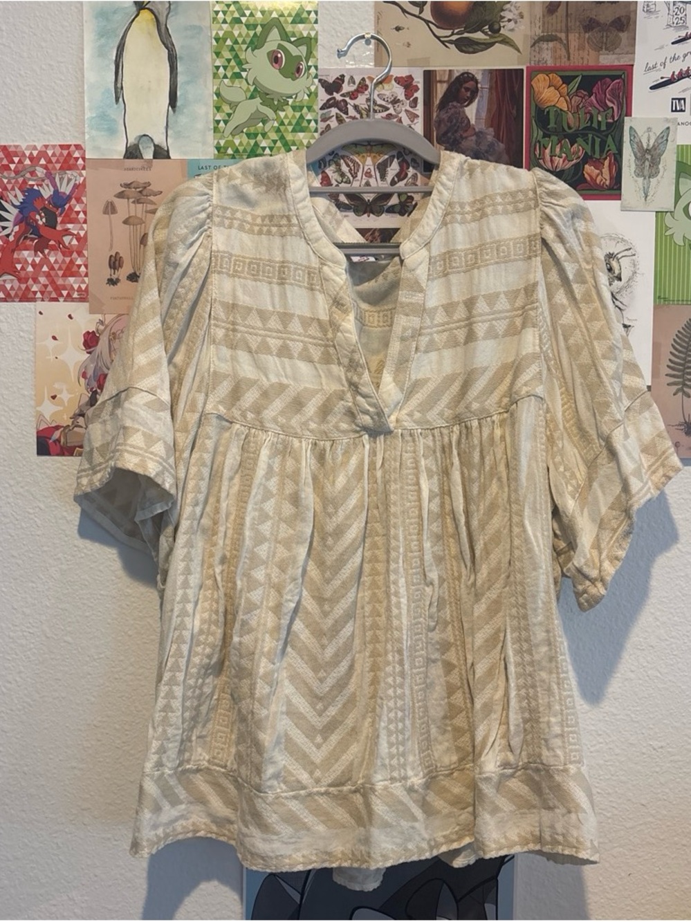 Old Navy Cream Geometric V-Neck Peasant Top